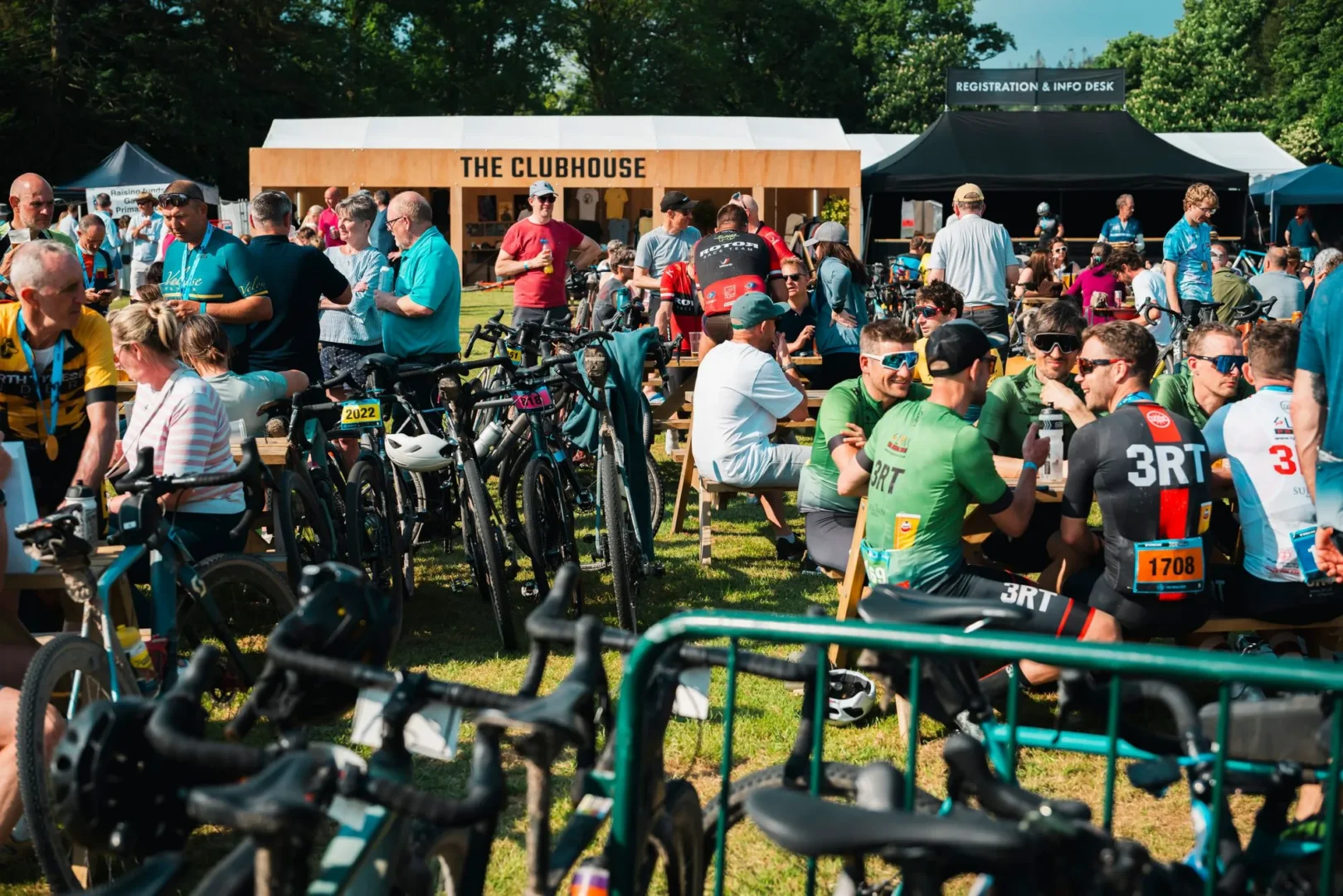 crowds at theGralloch